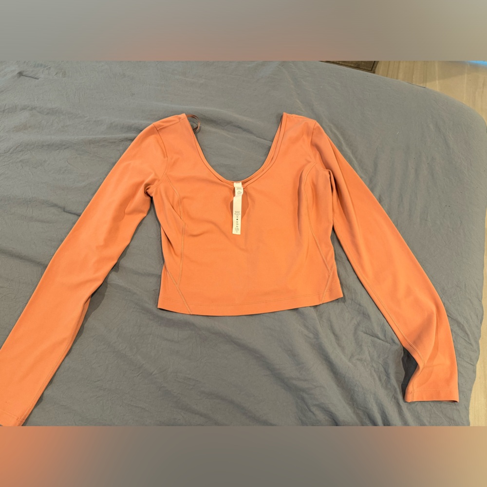 Lululemon cropped longsleeve